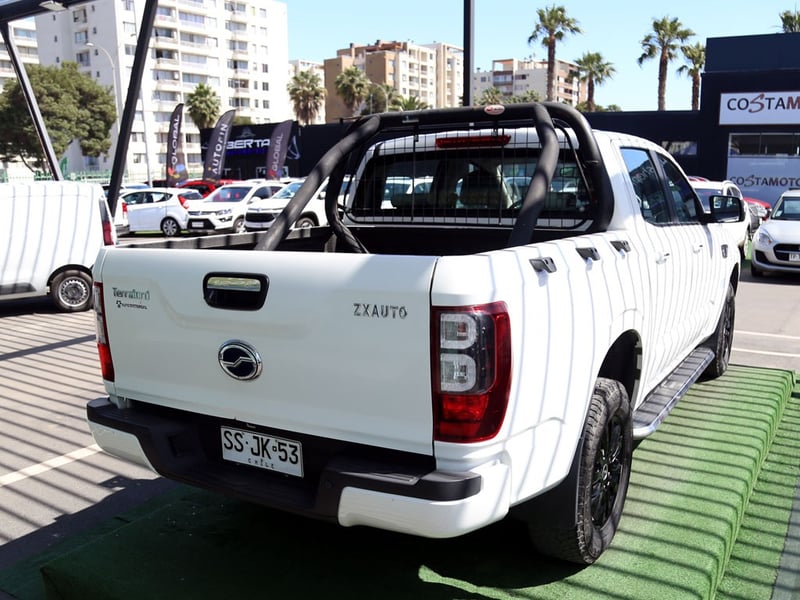 ZX Auto TERRALORD DCAB DLX 2.5 2023 - Imagen 7 de 19