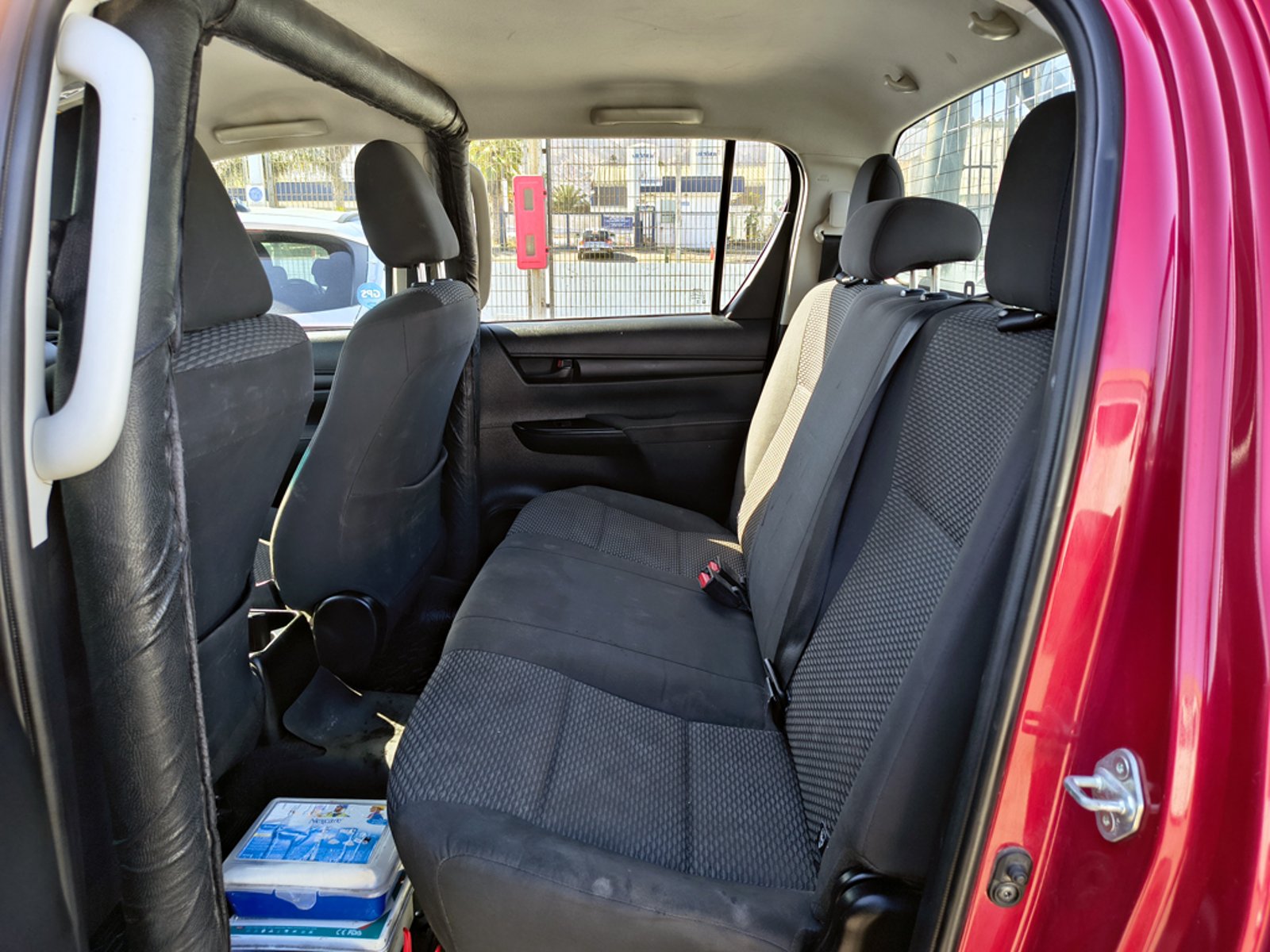 Toyota HILUX 2.4 Diesel 4x4 T/M 2024 - Imagen 15 de 20