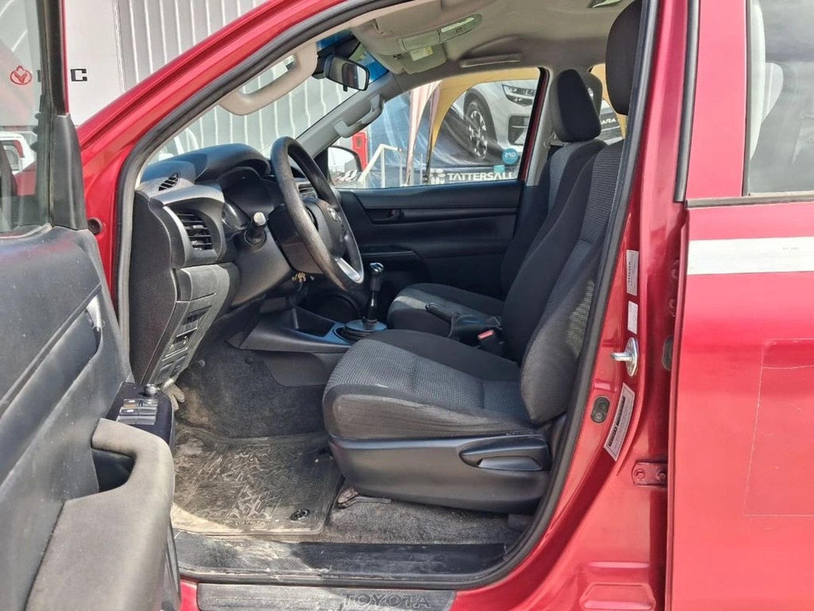 TOYOTA HILUX HILUX TSS 2.4 Diesel 4X2 T/M 2022 - Imagen 8 de 15