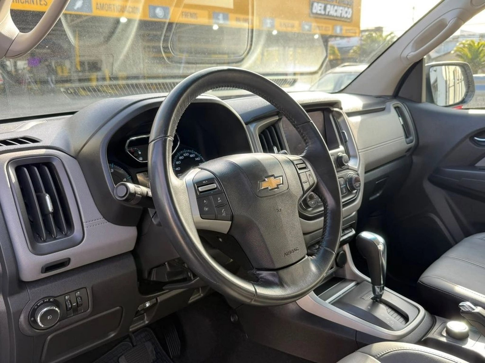 Chevrolet COLORADO 2.8 4X4 LTZ 2023 - Imagen 8 de 19