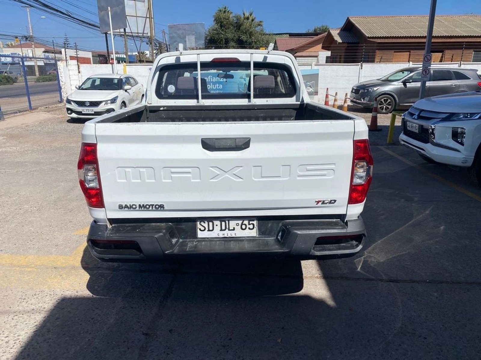 MAXUS T60 2.8 DX DIESEL DOB. CAB 4X2 6MT 4P 2022 - Imagen 6 de 16