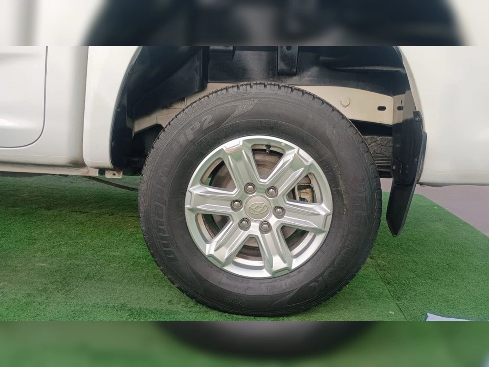MAXUS T60 2.8 DX DIESEL DOB. CAB 4X2 6MT 4P 2022 - Imagen 6 de 10