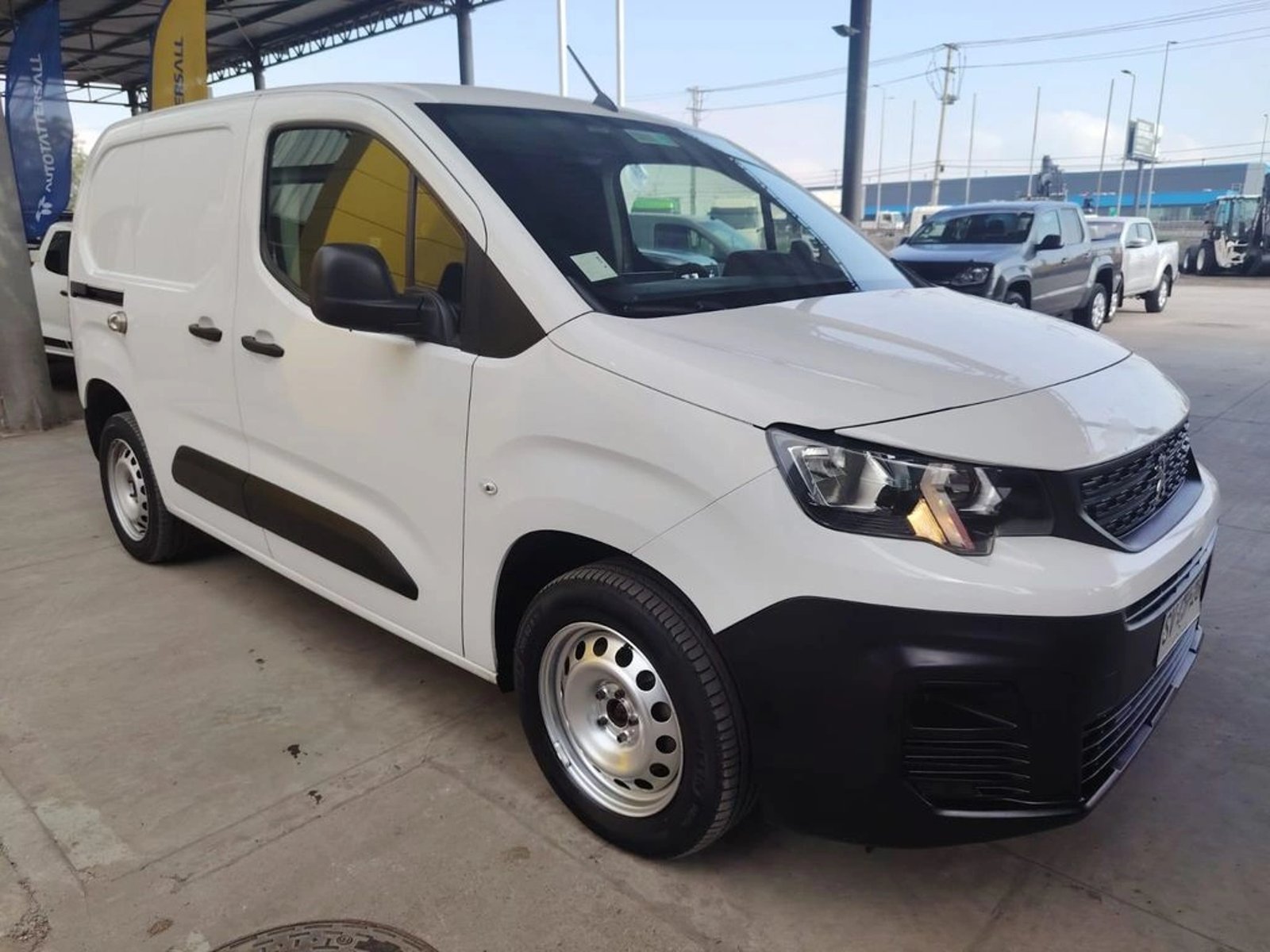 Peugeot PARTNER 1.5 L1 HDI  4X2 MT 5P 2023 - Imagen 4 de 15