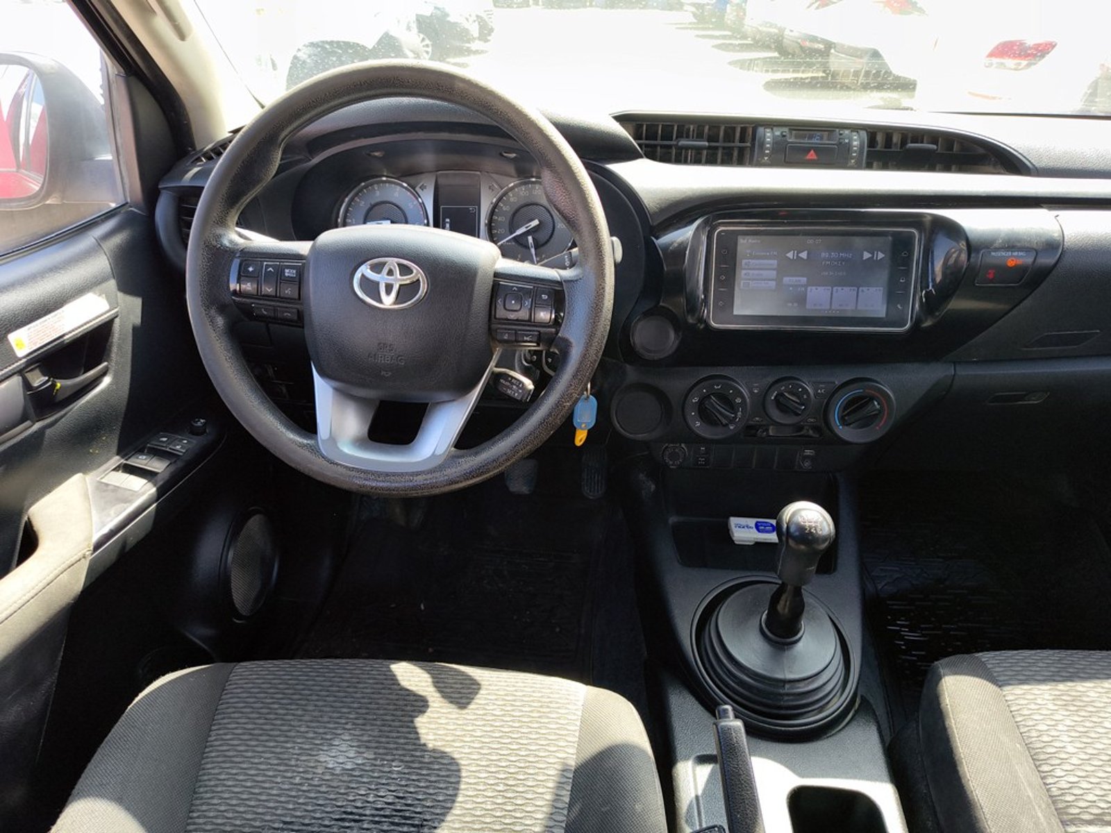 Toyota HILUX TSS 2.4 Diesel 4X2 T/M 2023 - Imagen 12 de 20