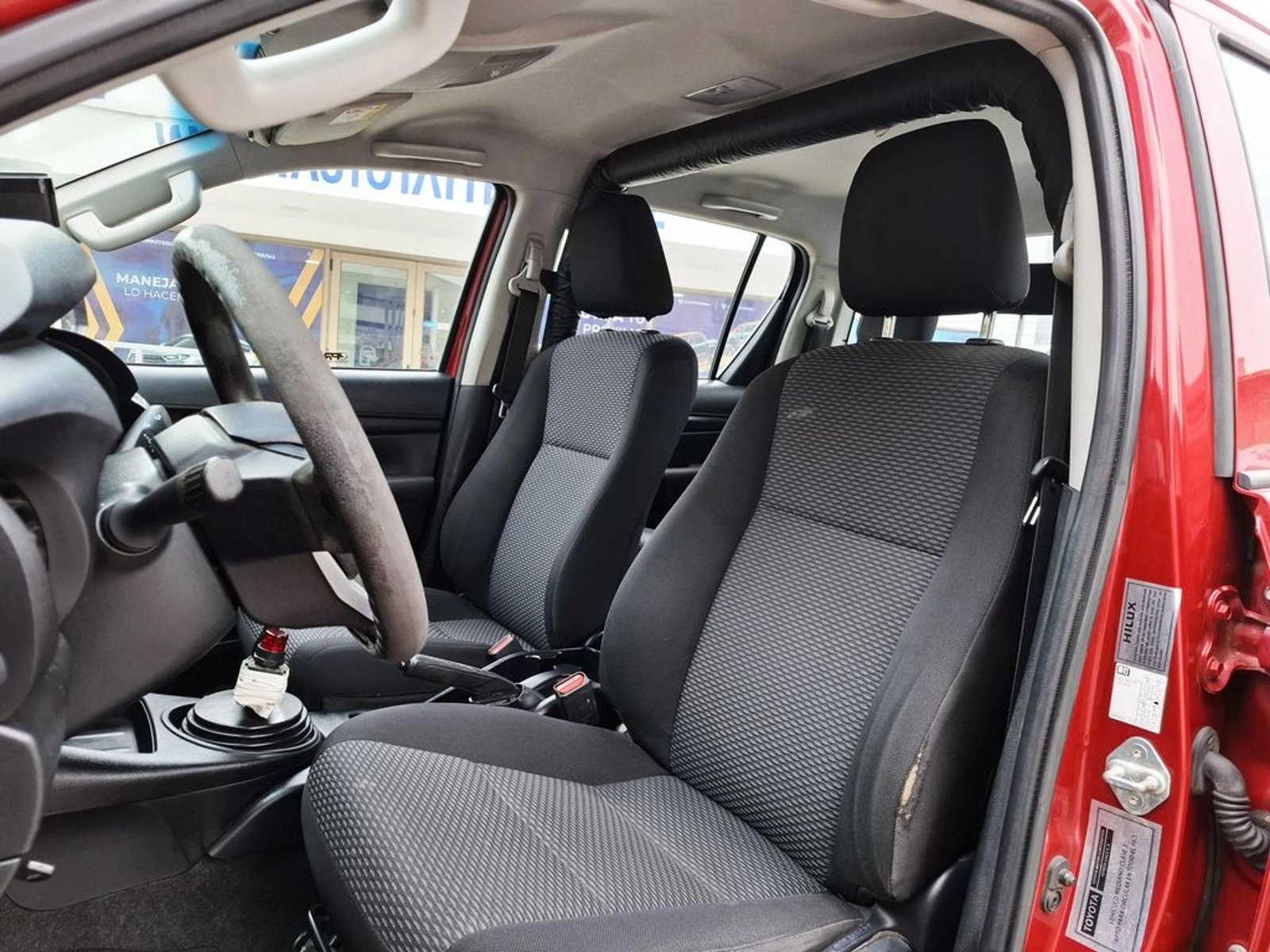 TOYOTA HILUX 2.4 2022 - Imagen 15 de 20