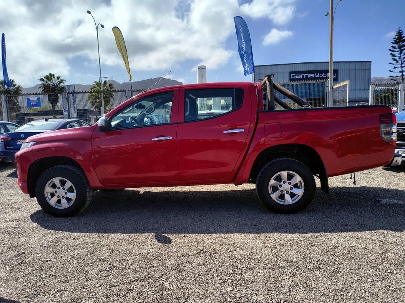Mitsubishi L200 KATANA 2.4 Diesel 4x4 T/M 2022 - Imagen 4 de 20