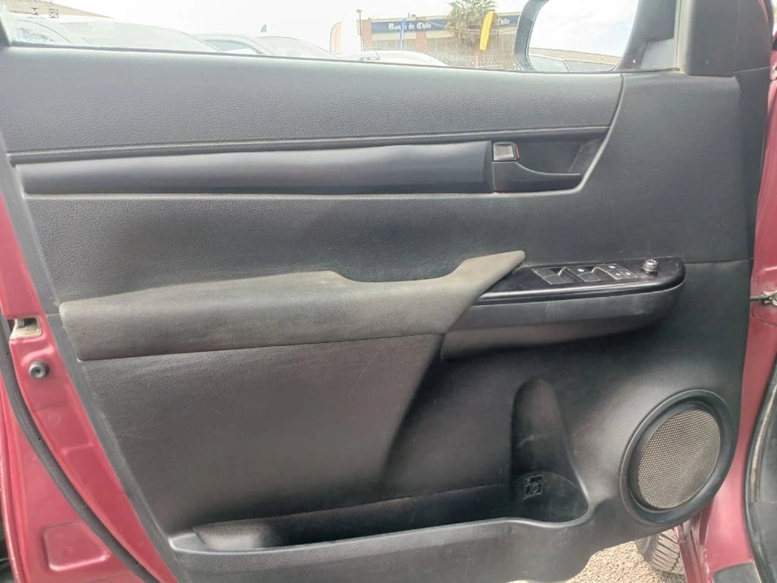 Toyota HILUX TSS 2.4 Diesel 4X2 T/M 2022 - Imagen 9 de 20