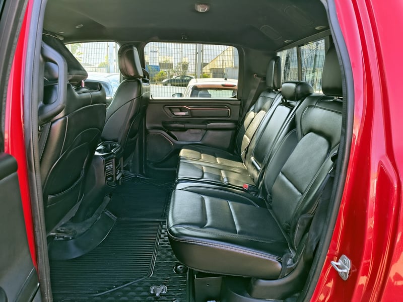 RAM 1500 5.7 Gasolina 4x4 T/A 2024 - Imagen 18 de 20