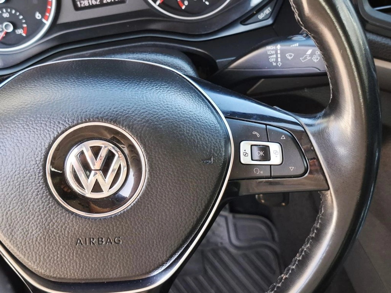 VOLKSWAGEN AMAROK COMFORTLINE 4MOTION AT 2021 - Imagen 18 de 20