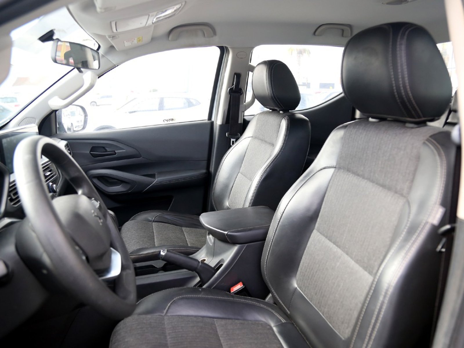 Peugeot LANDTREK 1.9  4X2 ACTIVE HDI 2023 - Imagen 12 de 20