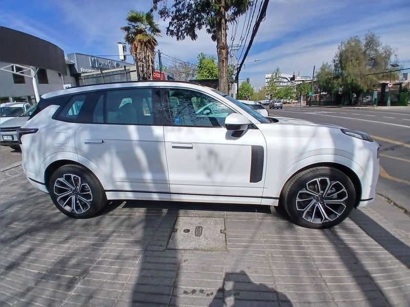 Lynk & Co 09 09 12.0T at Halo 2027 - Imagen 5 de 17