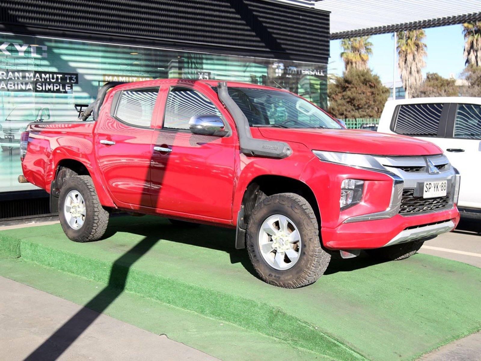 Mitsubishi L200 KATANA 2.4 4x4 MT 2023 - Foto 3 de 20