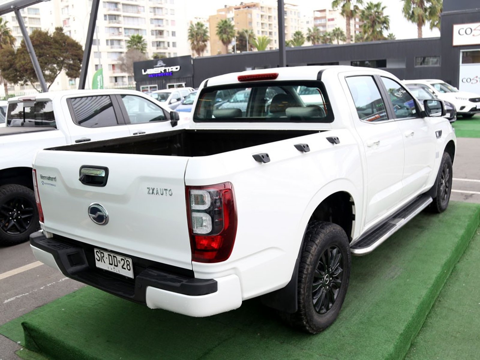 ZX Auto TERRALORD 2.5 LUX PLUS MT 4X2 DIESEL 2023 - Imagen 7 de 19