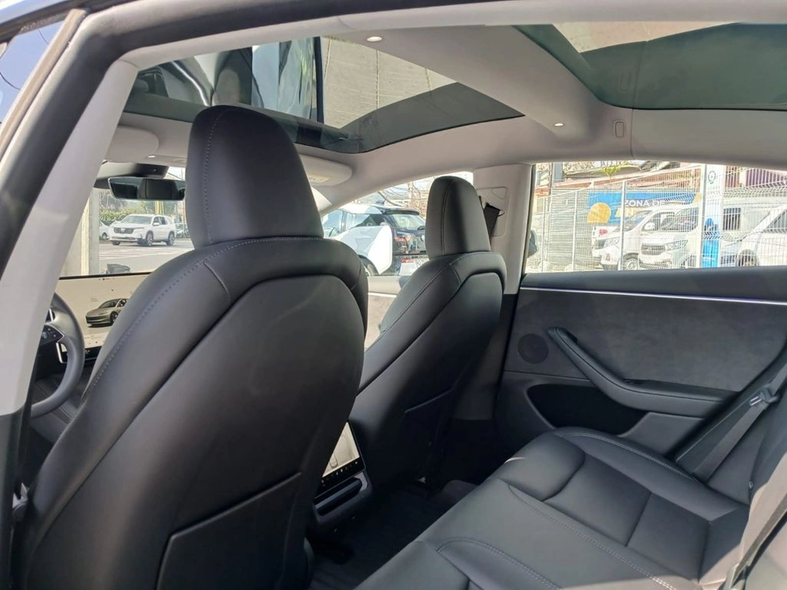 Tesla MODEL 3 Model 3 Long Range AWD Dual Motor 2024 - Imagen 12 de 16