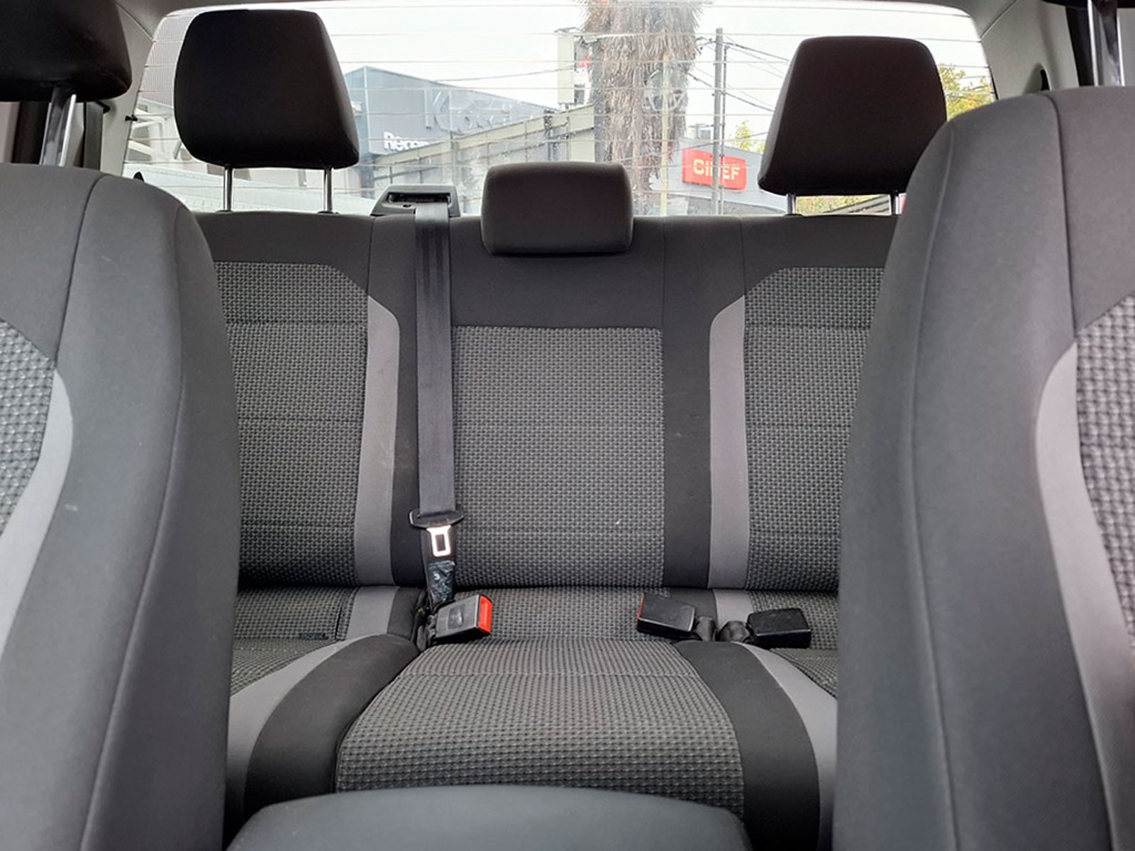 VOLKSWAGEN AMAROK 2.0 TRENDLINE 2023 - Imagen 20 de 20