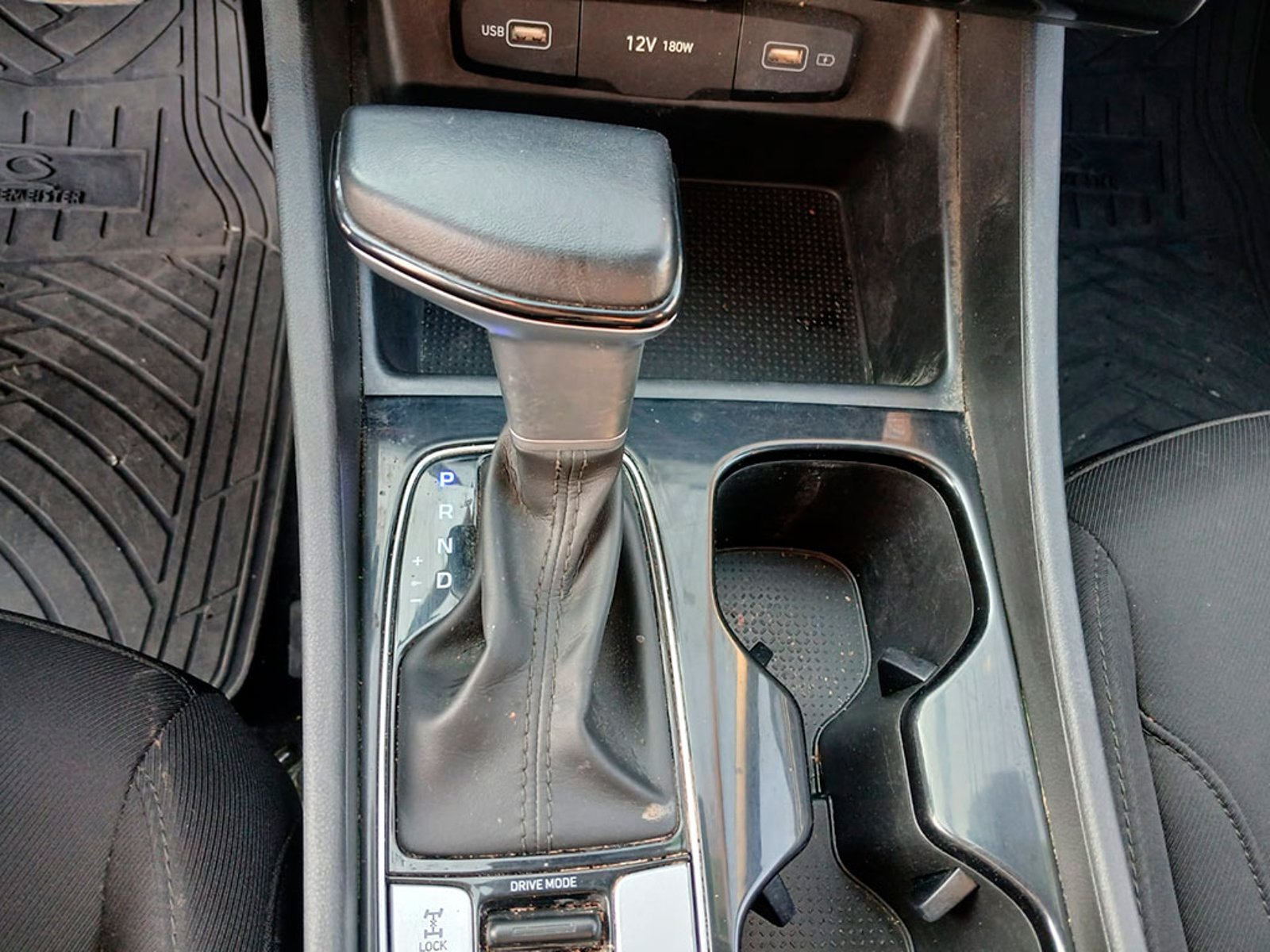 Hyundai TUCSON 2.0 NX4 PLUS 4WD 2025 - Imagen 17 de 18