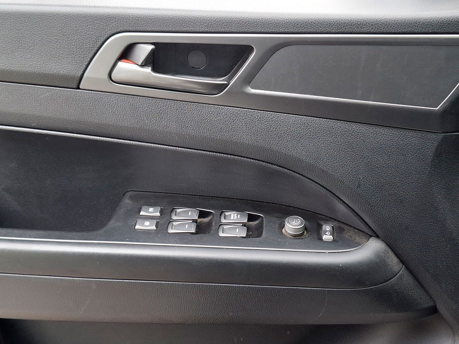 SsangYong MUSSO 2.2 GLX 2024 - Imagen 18 de 20