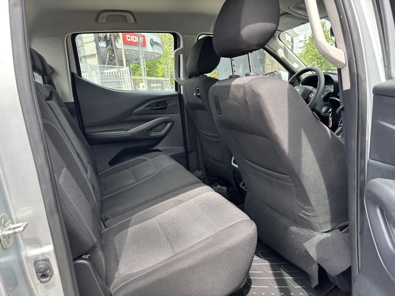 Peugeot LANDTREK LANDTREK BLUEHDI 180 4X4 AT 2024 - Imagen 8 de 20