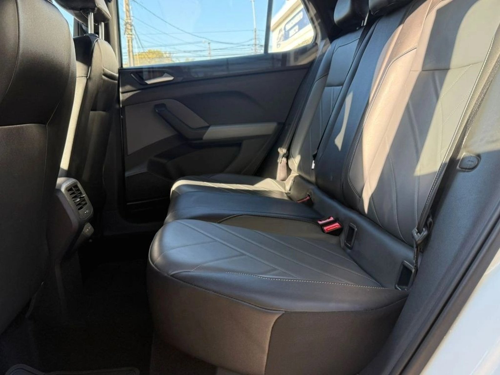 Volkswagen T-CROSS 1.0 TSI COMFORTLINE AT 2025 - Imagen 10 de 15