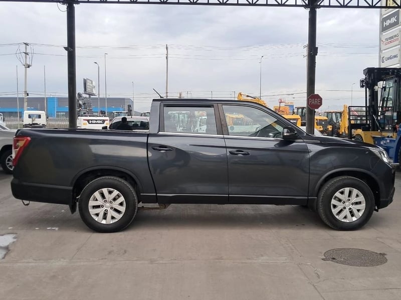 SsangYong GRAND MUSSO 2.2 DSL 4X2 MT 2024 - Imagen 5 de 20