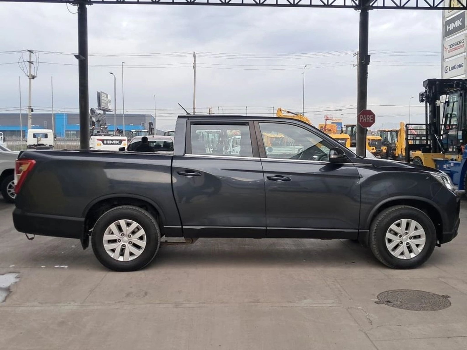 SsangYong GRAND MUSSO 2.2 DSL 4X2 MT 2024 - Foto 5 de 20