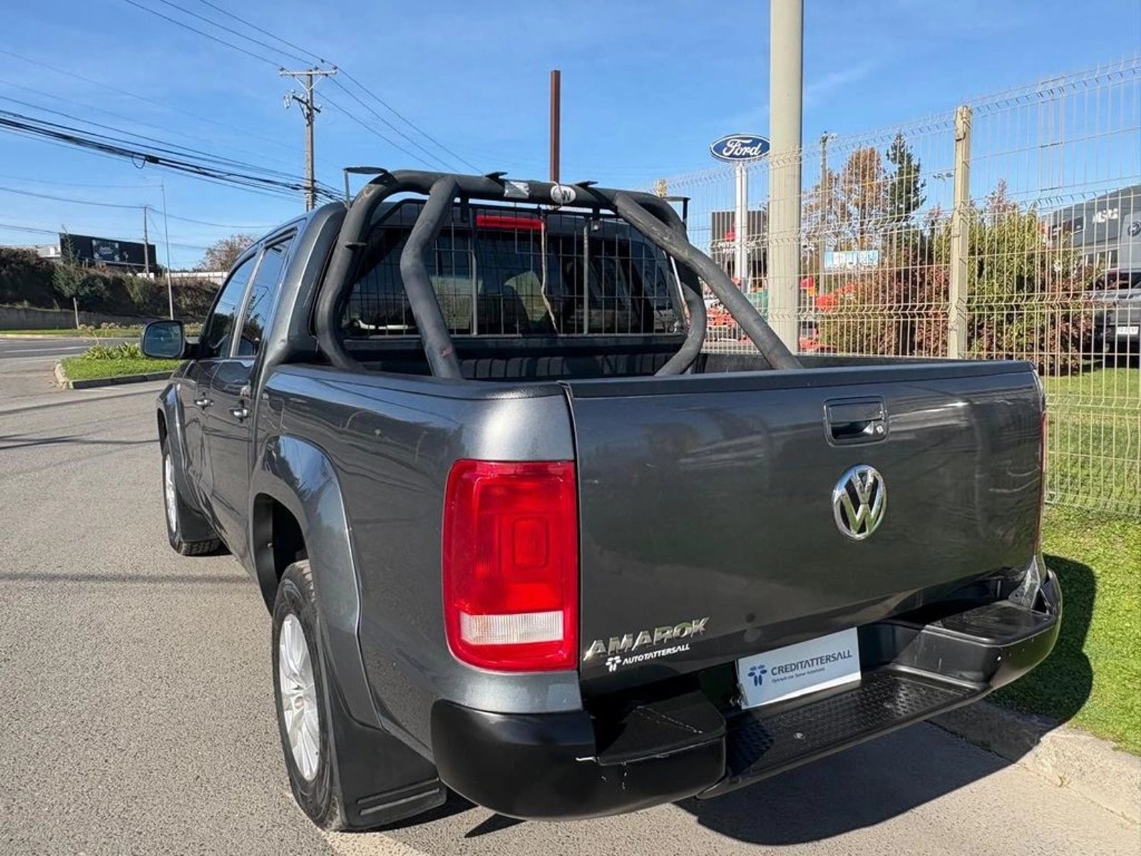 VOLKSWAGEN AMAROK TRENDLINE 4X2 MT 2023 - Imagen 6 de 13