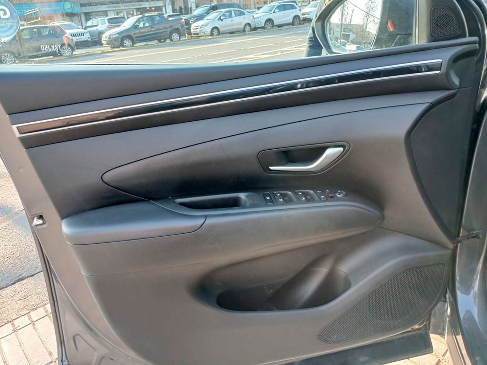 Hyundai TUCSON 2.0 NX4 PLUS 4WD 2025 - Imagen 18 de 18