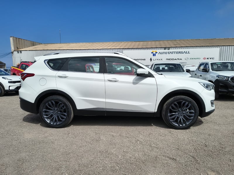 Jetour X70 1.5T GL 4X2 2024 - Imagen 4 de 20