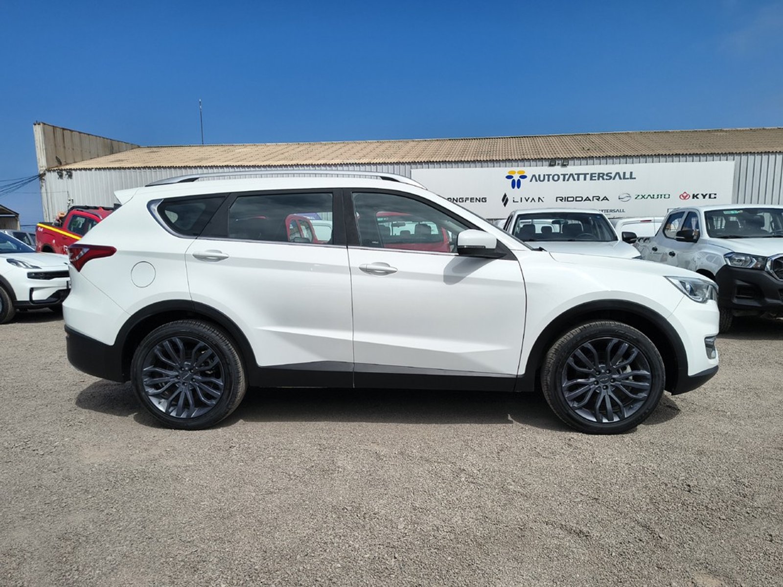 Jetour X70 1.5T GL 4X2 2024 - Foto 4 de 20