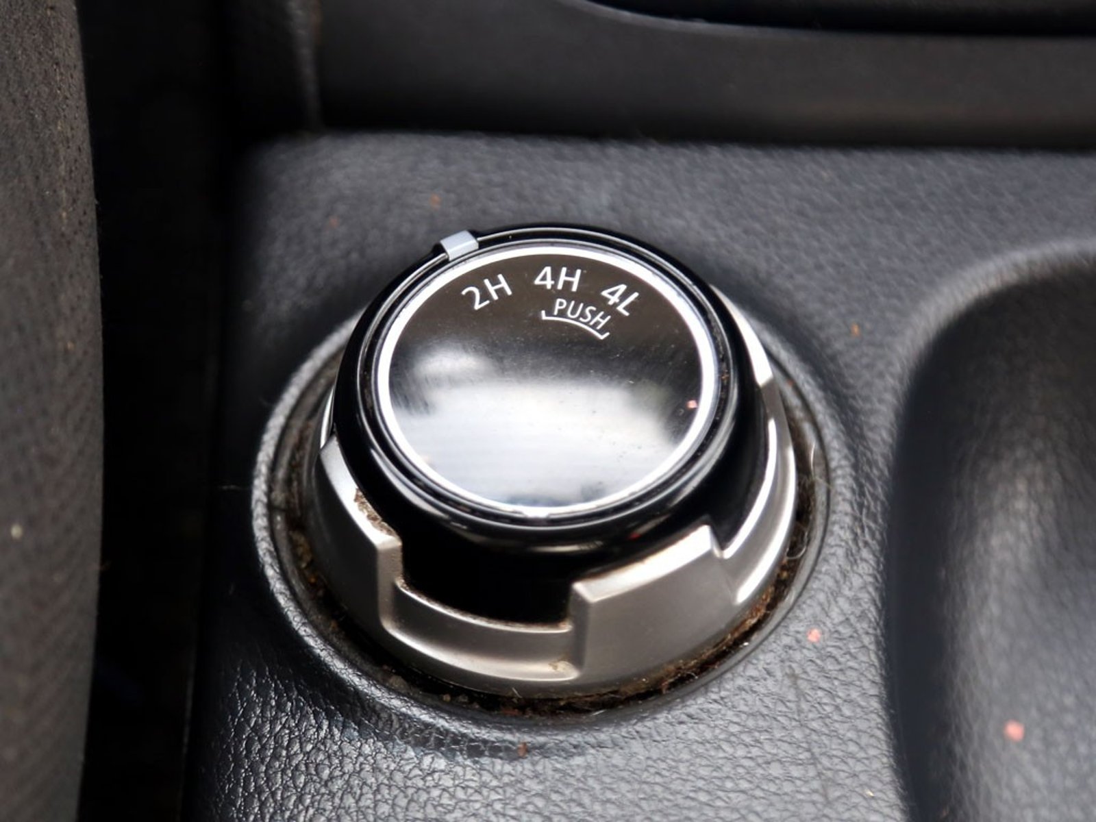 MITSUBISHI L200 KATANA 2.4 MT 4X4 DIESEL 2023 - Imagen 18 de 20