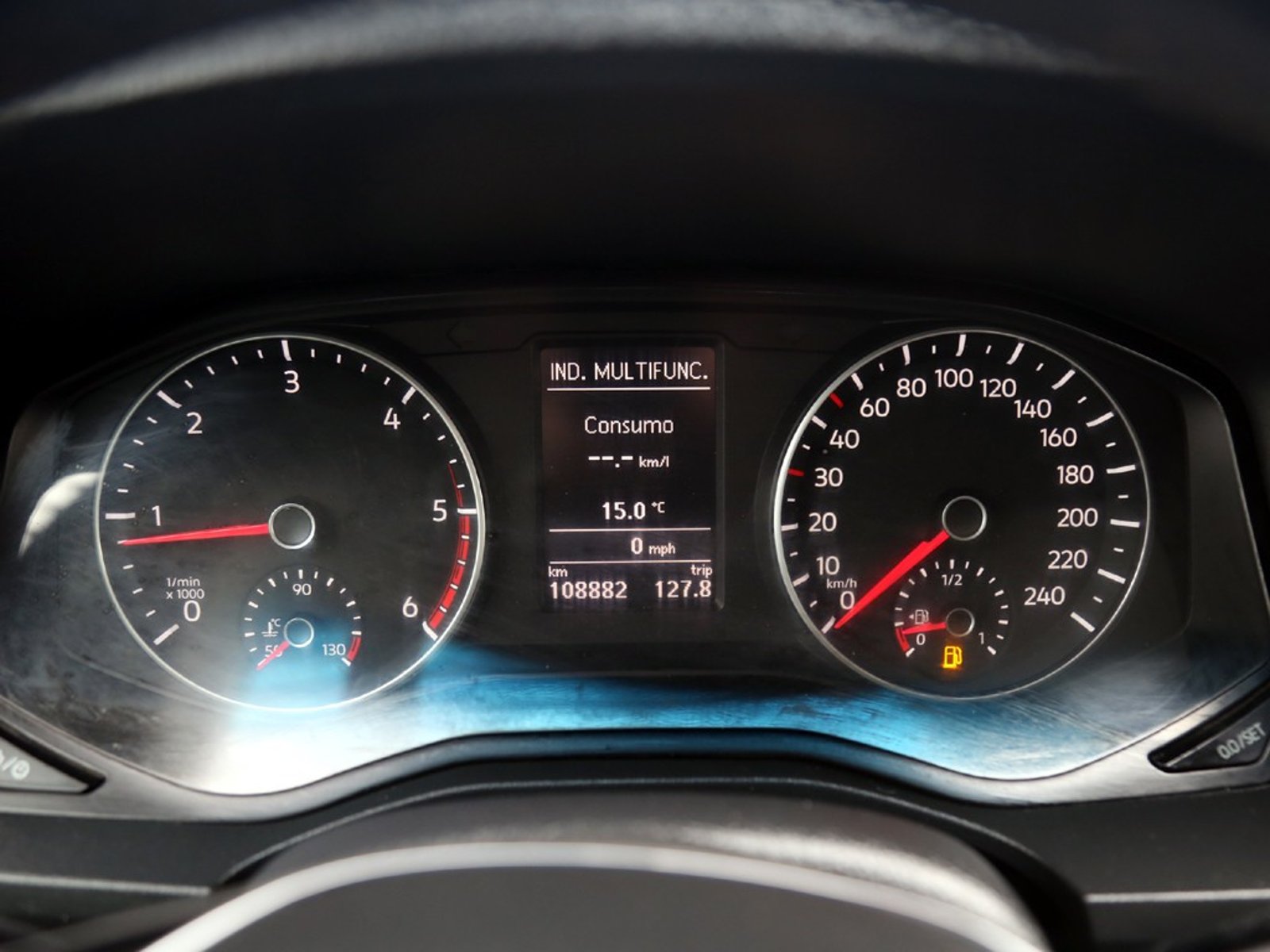 Volkswagen AMAROK HIGHLINE  2.0 AT 4X4 2023 - Imagen 15 de 20