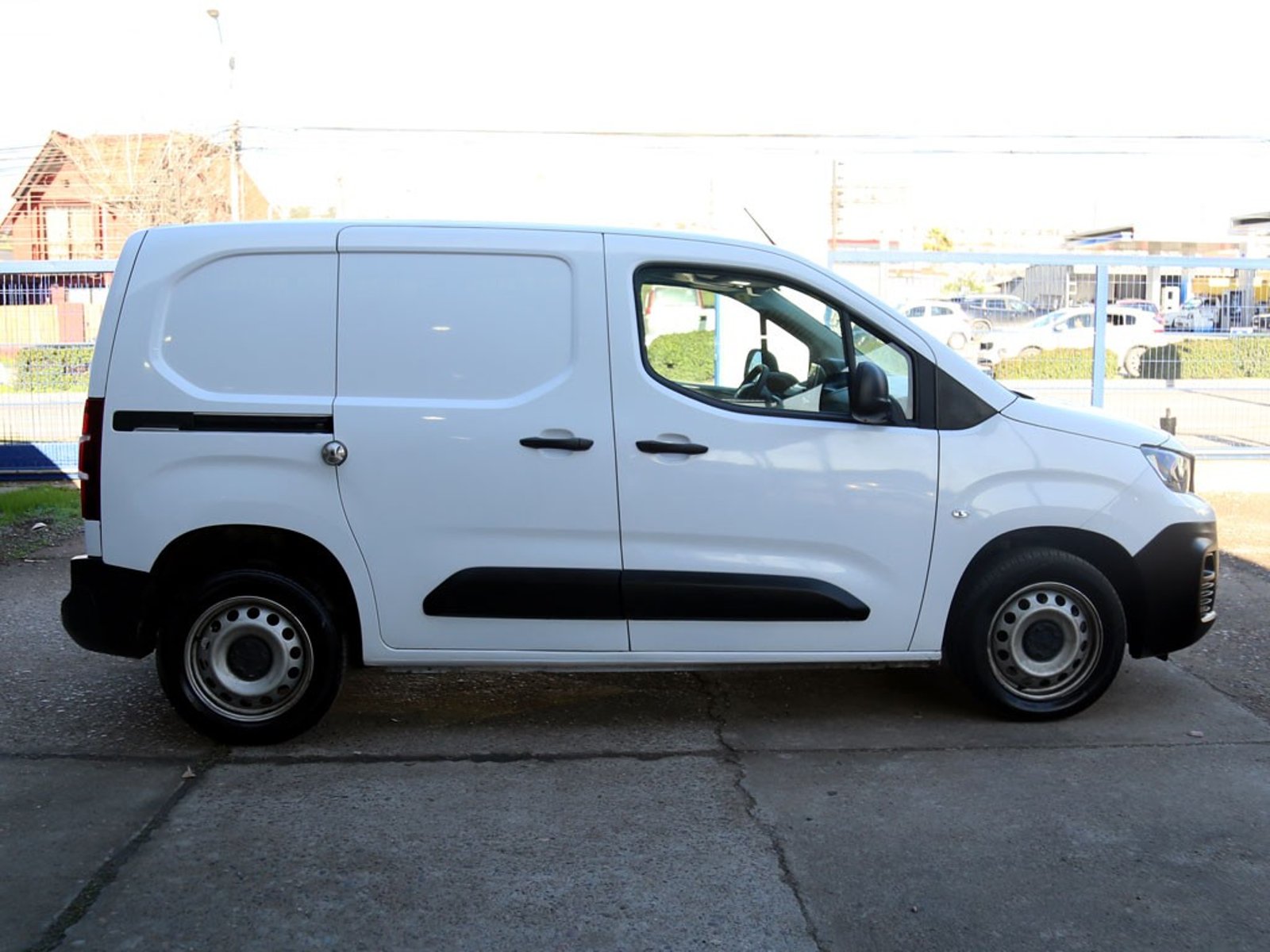 Peugeot PARTNER 1.5 L1 MT DIESEL 2024 - Foto 4 de 20