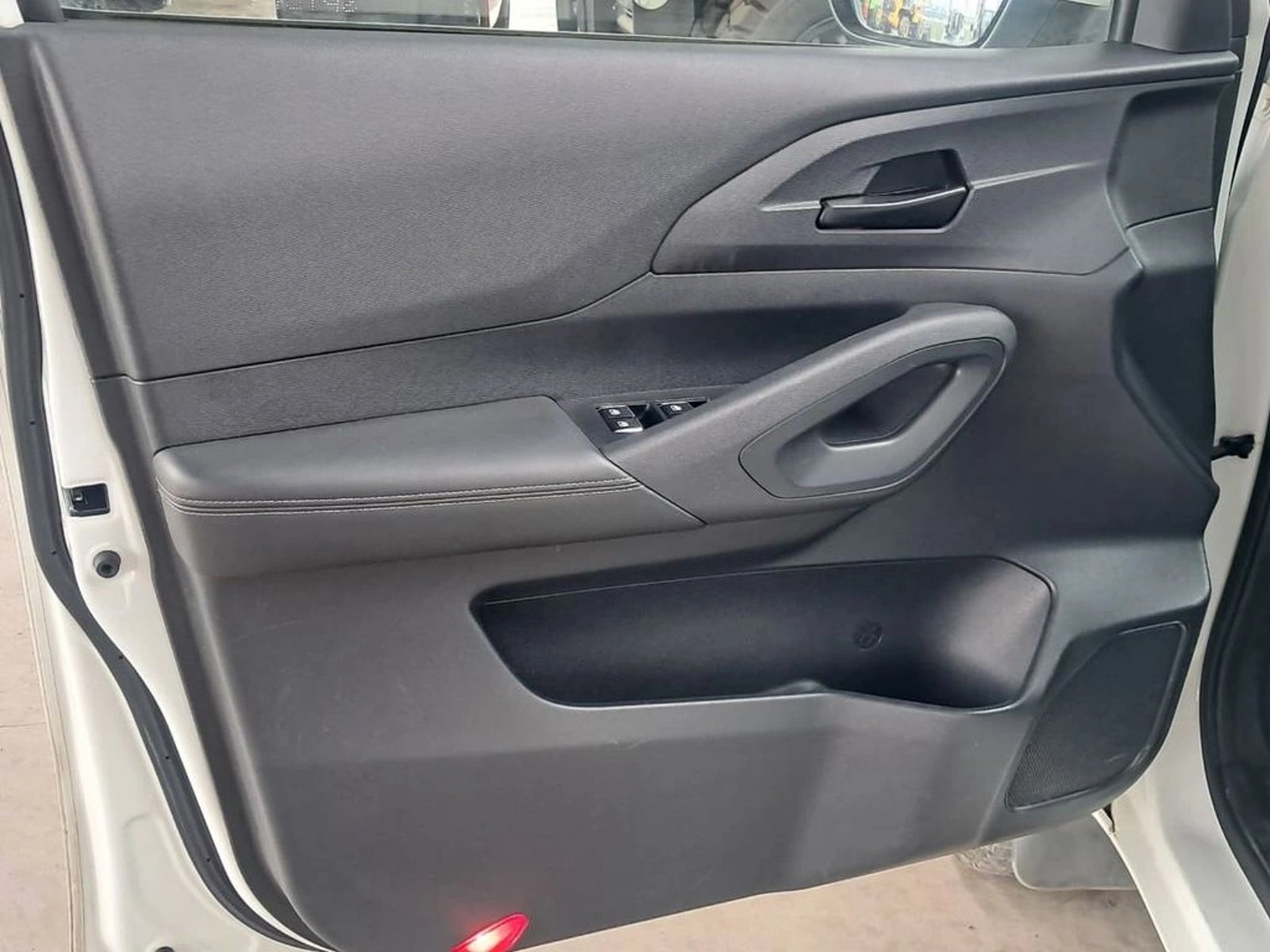 Peugeot LANDTREK ACTIVE 4X2 MT 1.9 2023 - Imagen 16 de 20