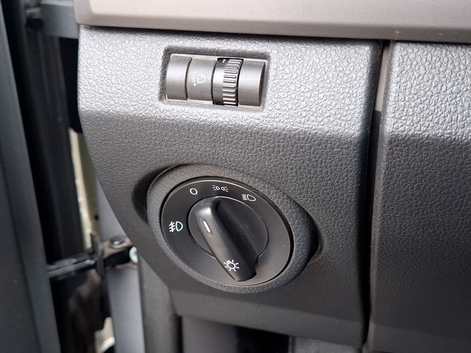 Volkswagen AMAROK 2.0 Confortline 4X4 2023 - Imagen 19 de 20