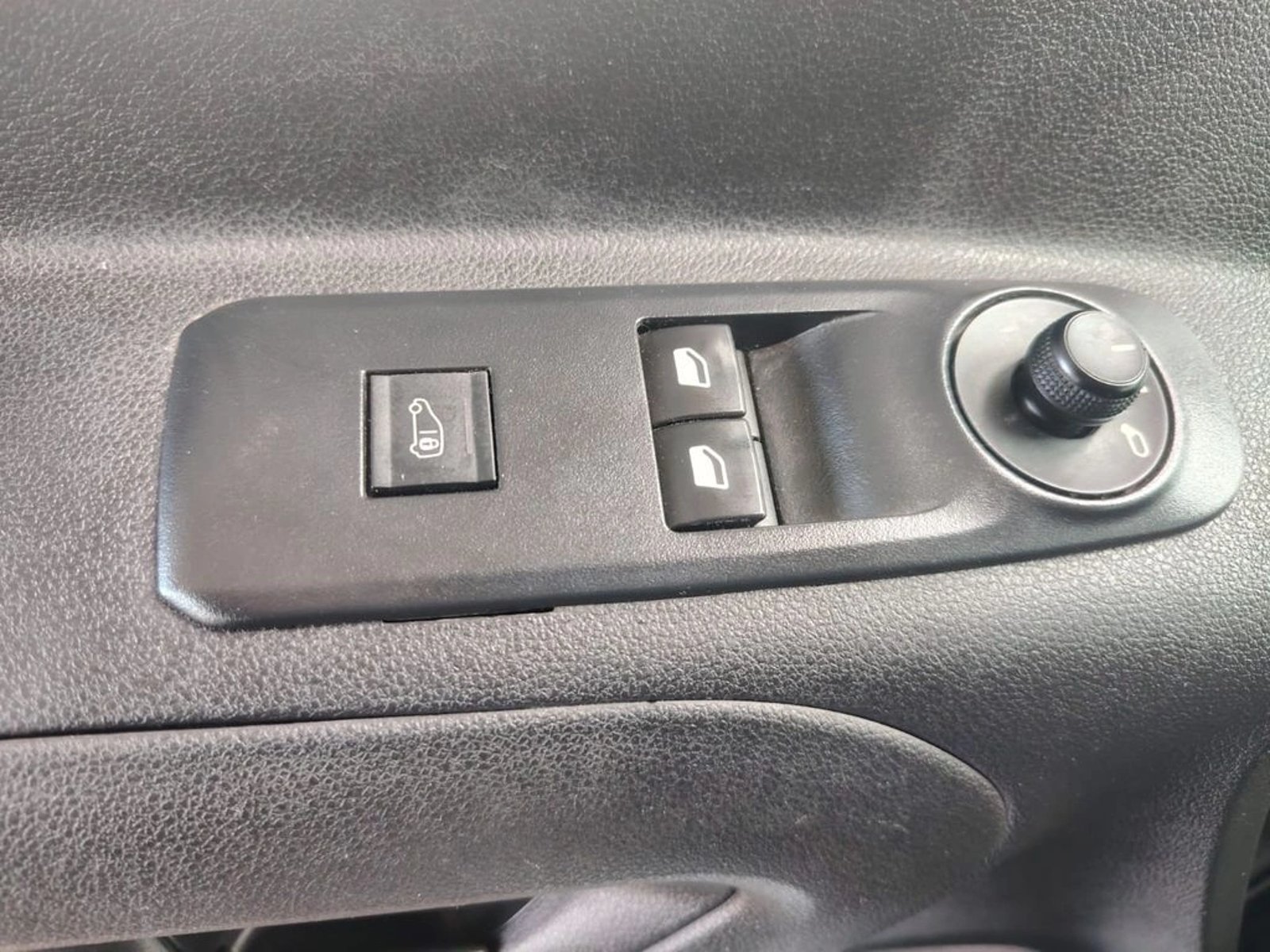 Peugeot PARTNER 1.5 L1 HDI  4X2 MT 5P 2023 - Imagen 14 de 15