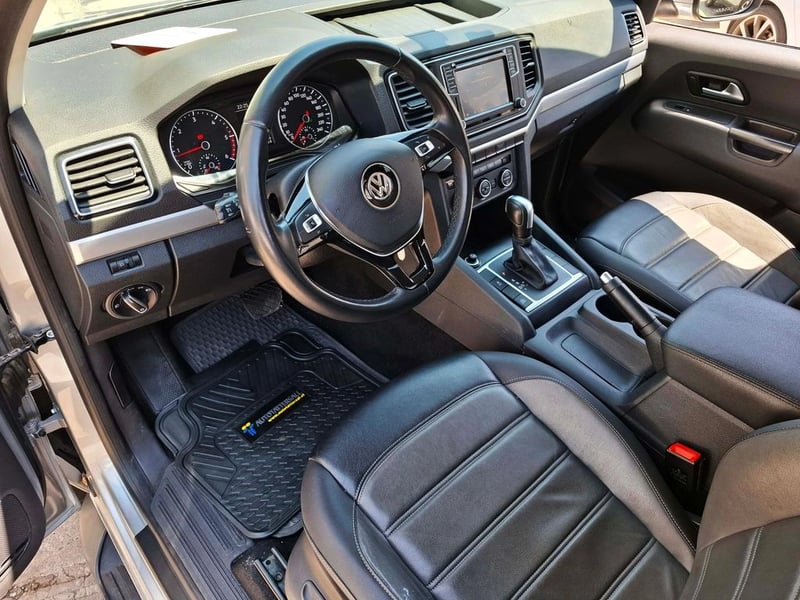 Volkswagen AMAROK 2.0 HIGHLINE 4MOTION AT 2023 - Imagen 16 de 20