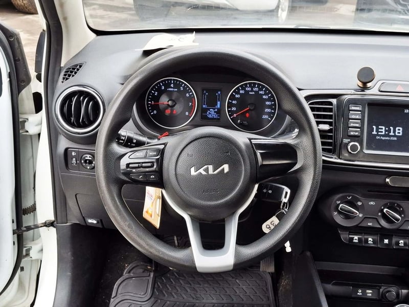 Kia SOLUTO 1.4 2022 - Imagen 14 de 20