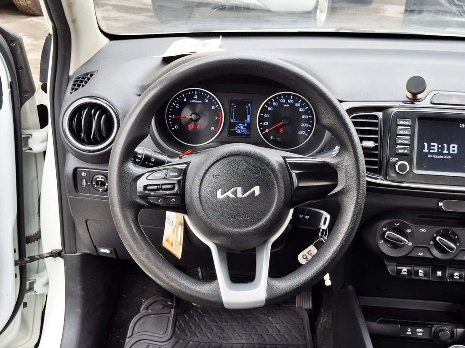 Kia SOLUTO 1.4 2022 - Imagen 14 de 20