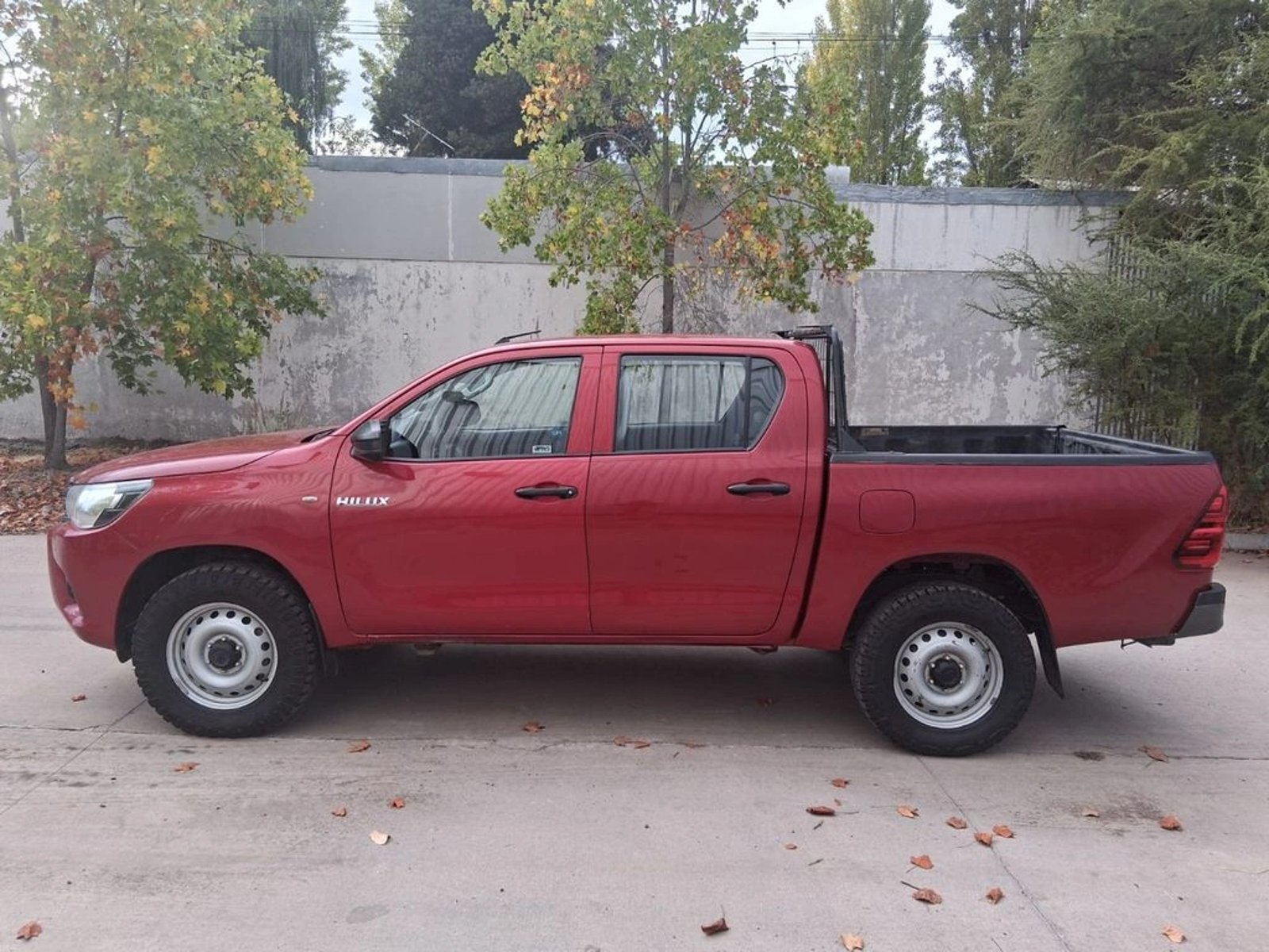 TOYOTA HILUX 2.4 DX DC 6MT 4X4 2022 - Imagen 5 de 15