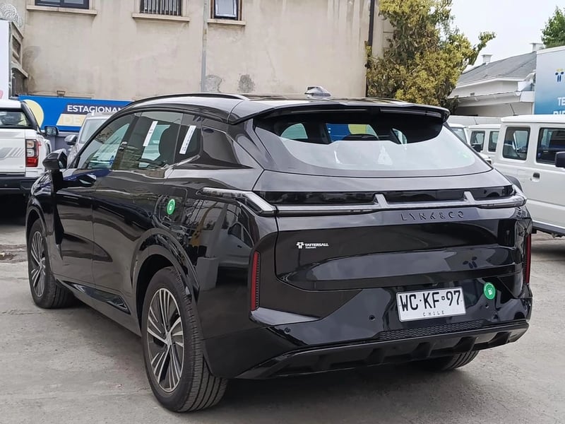 Lynk & Co 08 PHEV HALO 2027 - Imagen 10 de 20