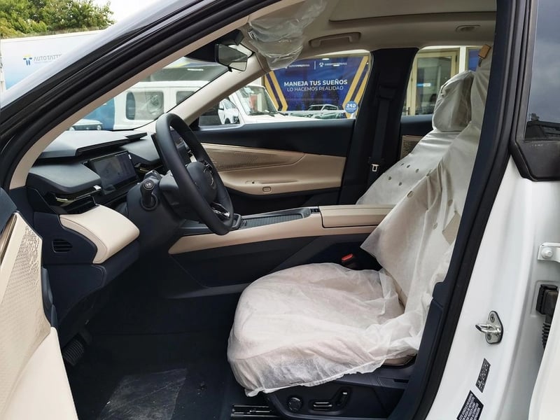 Lynk & Co 08 PHEV PRO 2027 - Imagen 13 de 20