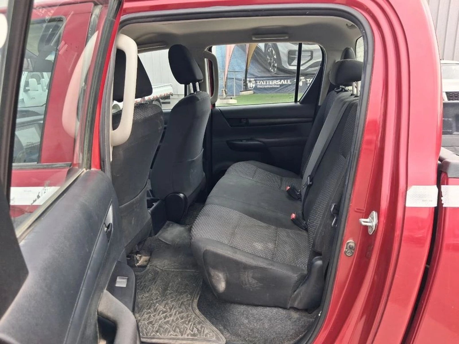 TOYOTA HILUX HILUX TSS 2.4 Diesel 4X2 T/M 2021 - Imagen 11 de 15
