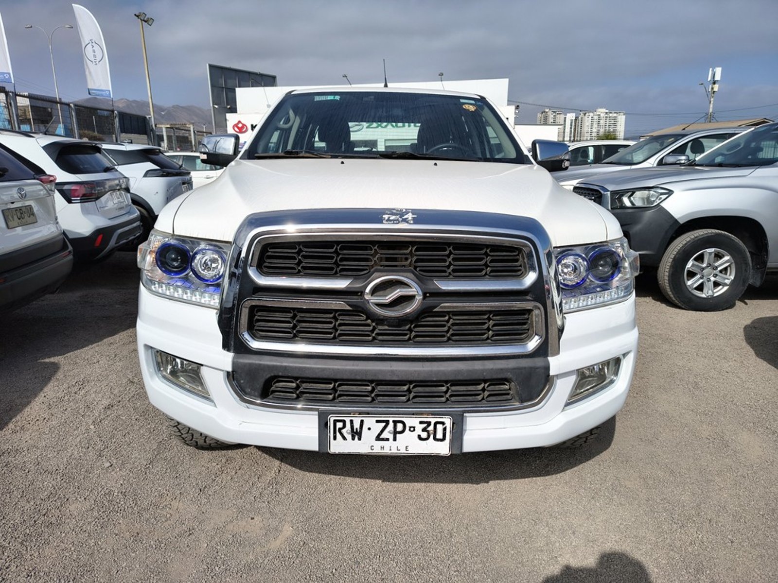 ZX Auto TERRALORD 2.5 Diesel 4x4 T/M 2022 - Foto 2 de 19