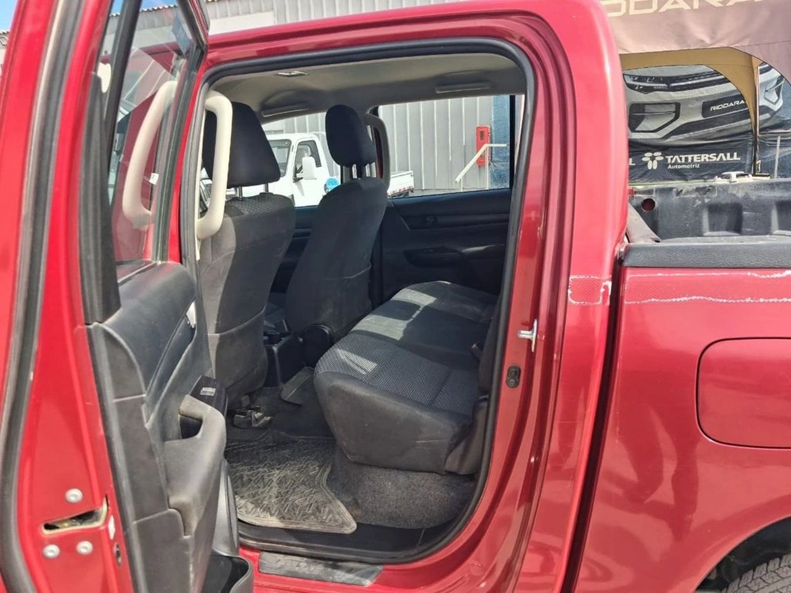 TOYOTA HILUX HILUX TSS 2.4 Diesel 4X2 T/M 2021 - Imagen 9 de 14
