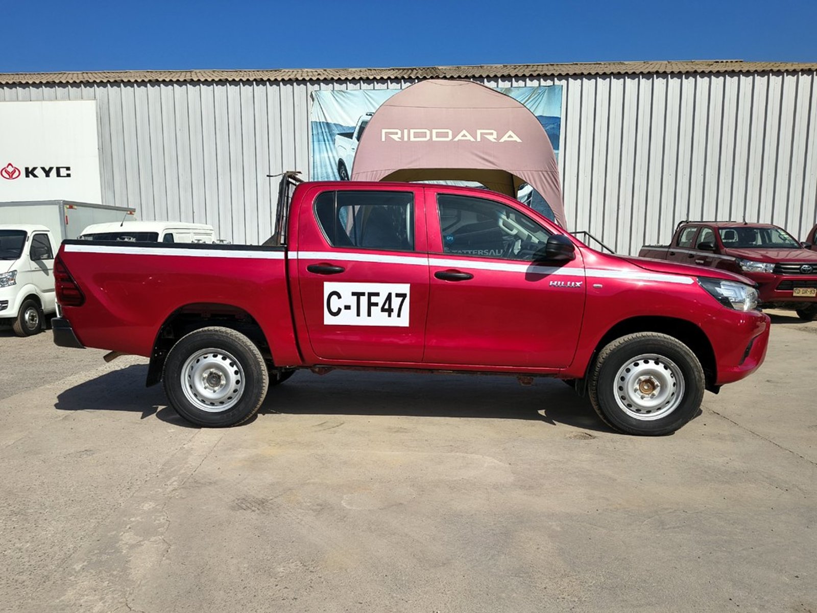 TOYOTA HILUX 2.4 DX 4X2 DIESEL MT 2023 - Imagen 4 de 18