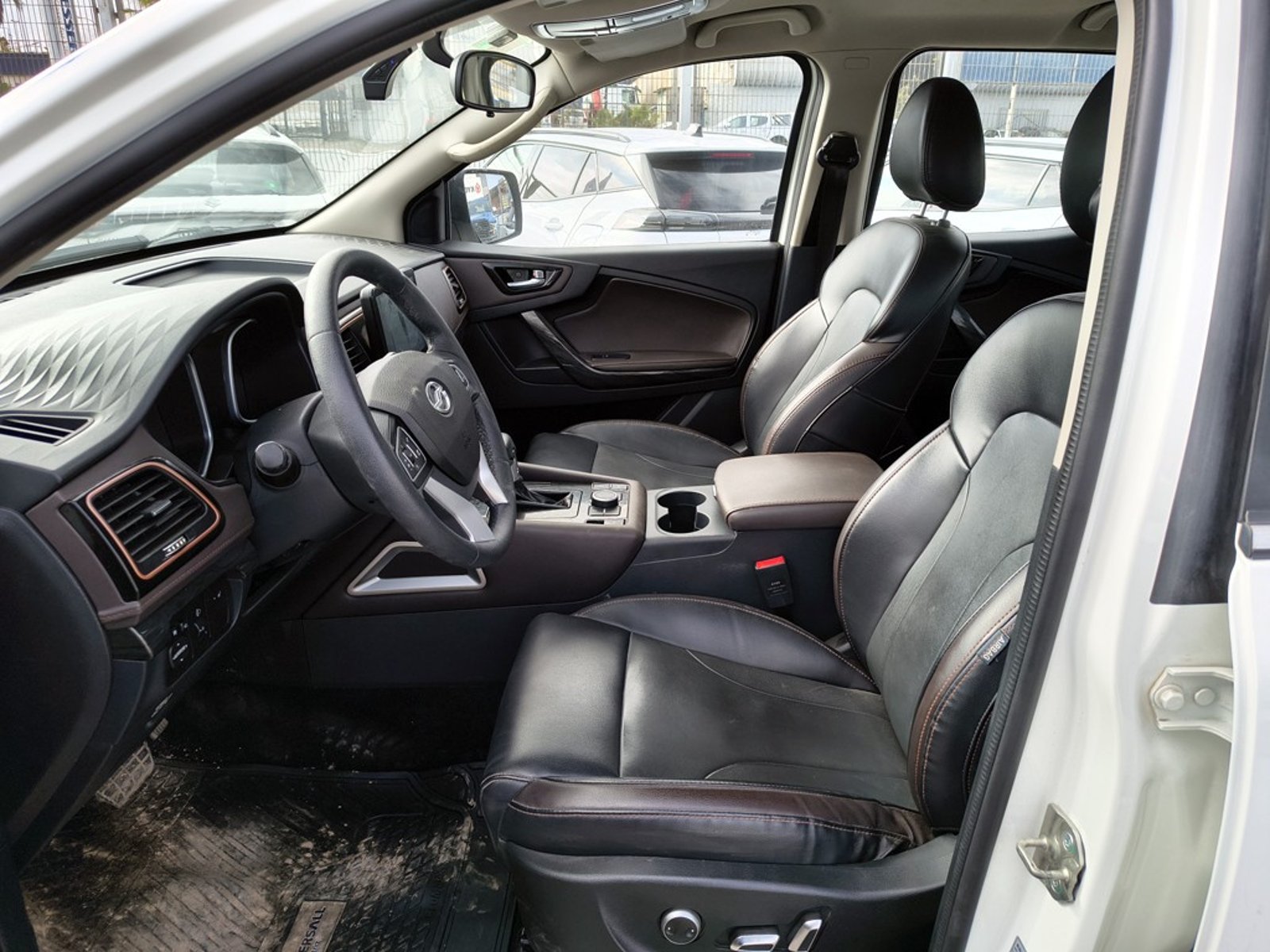 ZX AUTO TERRALORD 2.5 DIESEL 4X4 T/A 2023 - Imagen 10 de 19