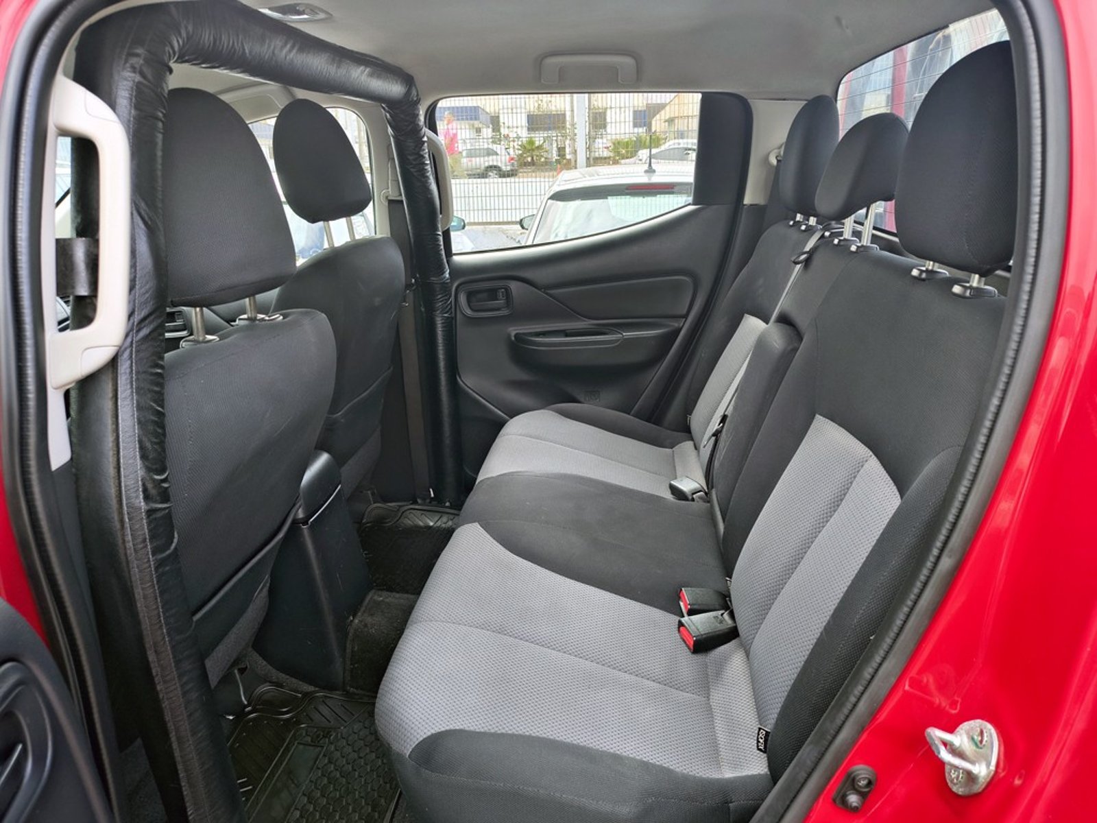 Mitsubishi L200 L200 KATANA 2.4 Diesel 4X2 T/M 2023 - Imagen 20 de 20