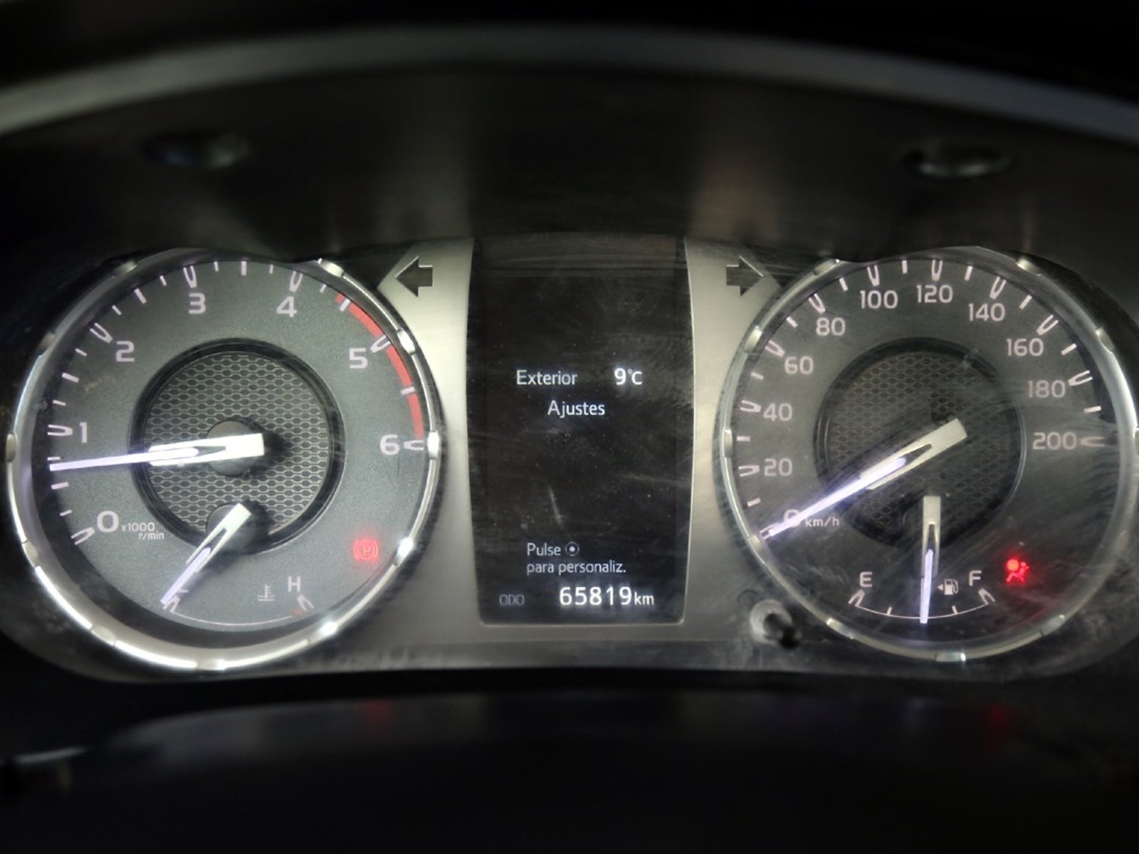 Toyota HILUX 2.4 DX 4x2 MT 2022 - Imagen 17 de 20