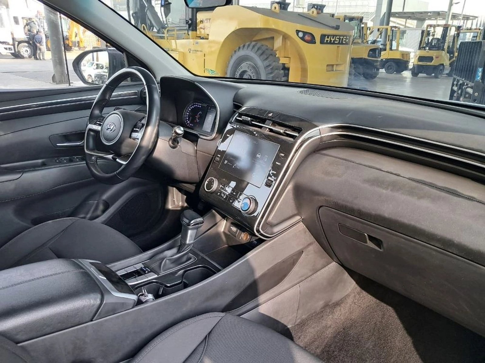 HYUNDAI TUCSON 2.0 NX4 PLUS 4X2 AT 2024 - Imagen 16 de 20