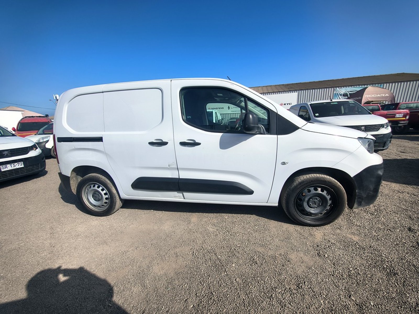PEUGEOT PARTNER PARTNER L1 1.5 Diesel 4X2 T/M 2024 - Imagen 4 de 16
